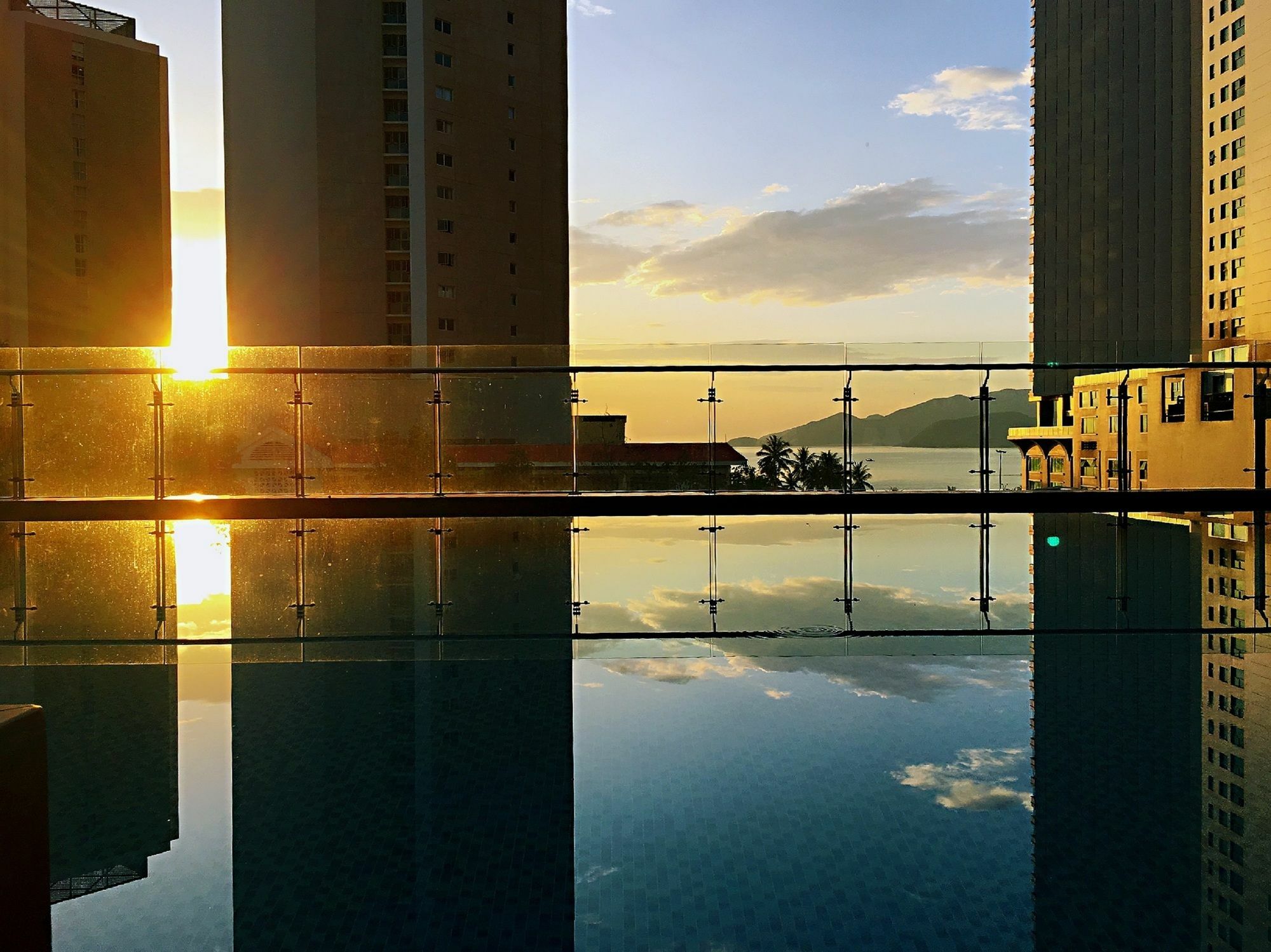 Nha Trang Sea View Apartments By Vievid Exterior foto
