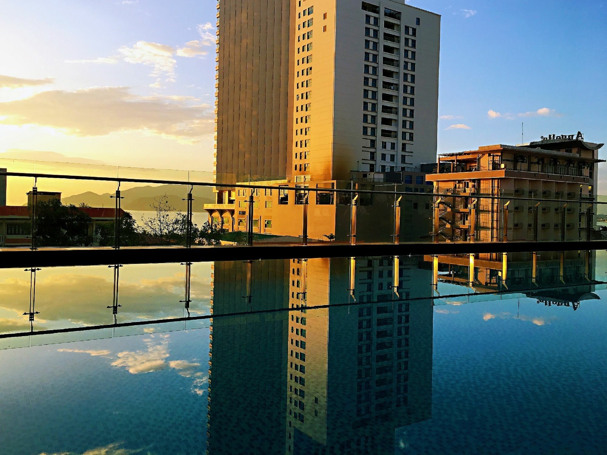 Nha Trang Sea View Apartments By Vievid Exterior foto